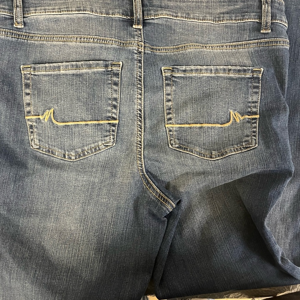 Maurice’s mid rise jeans. Size 10. Wore once
